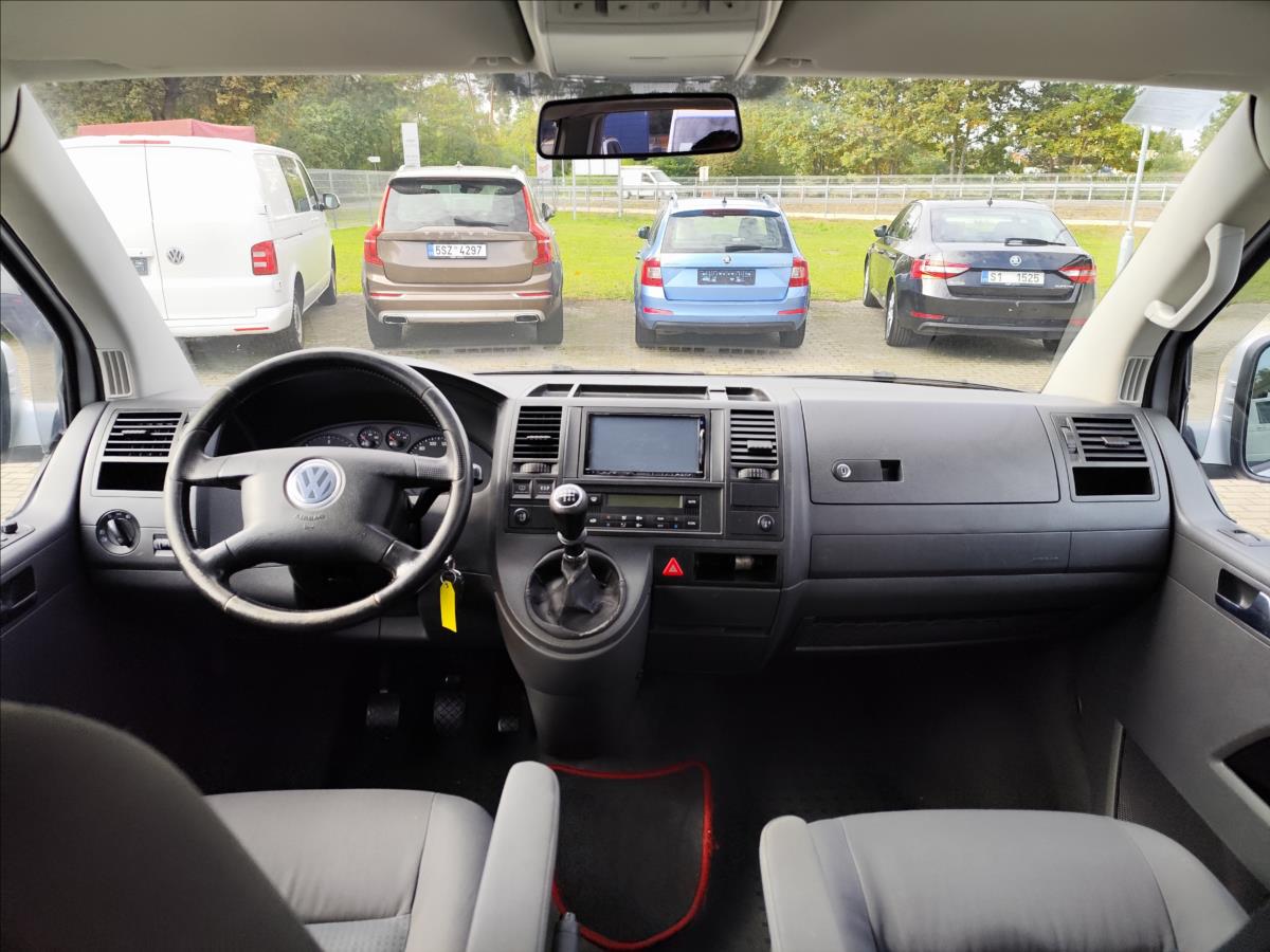 volkswagen-caravelle-2-5tdi-96kw-face-8mist-alu-klima - 3