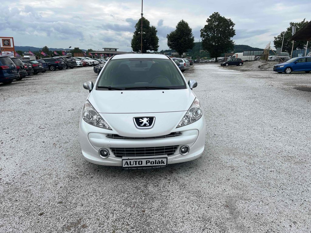 Peugeot 207 1.6 16V 175k RC