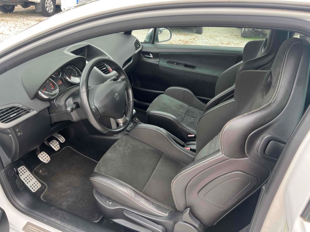 peugeot-207-1-6-16v-175k-rc - 6