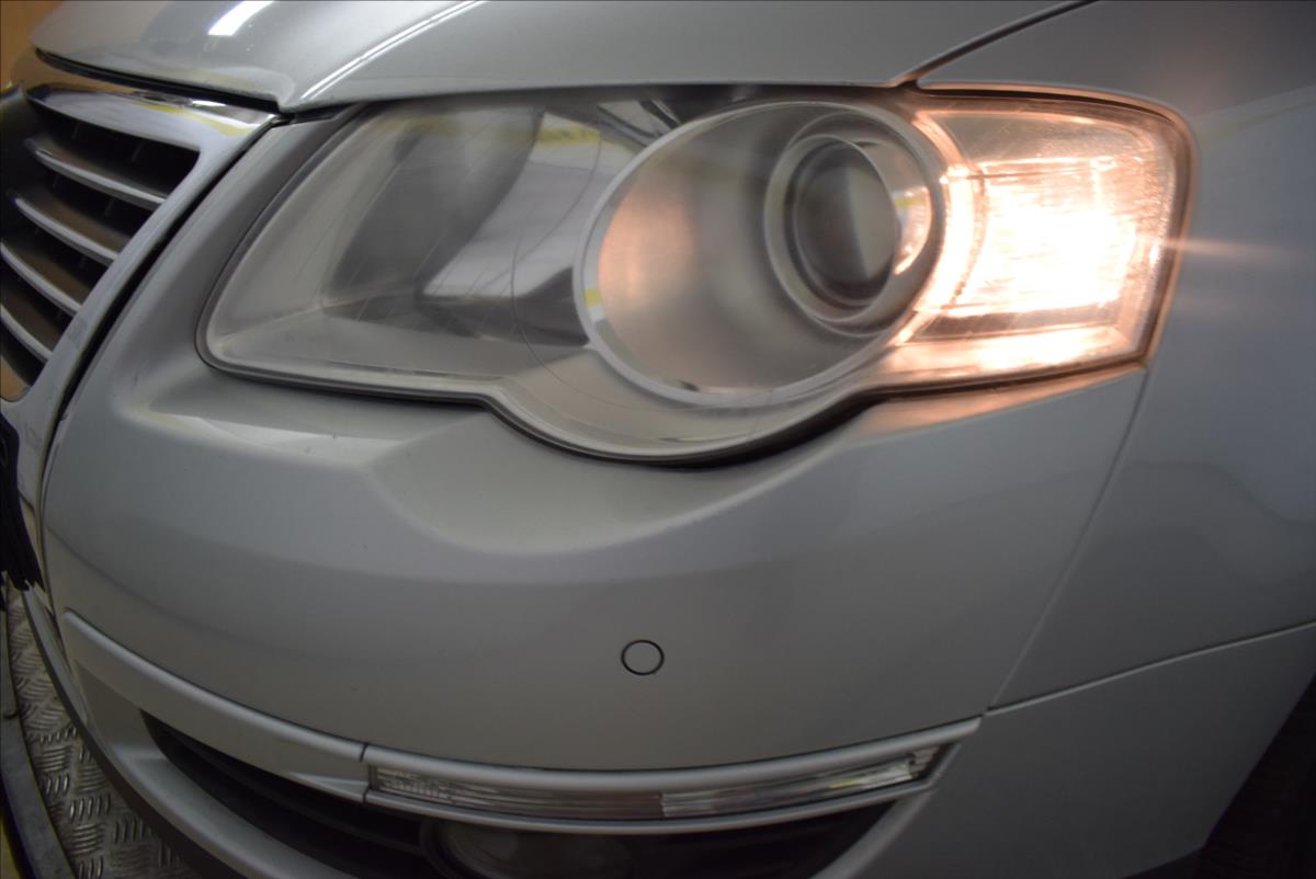 volkswagen-passat-2-0-tdi-bez-koroze-super-stav - 8