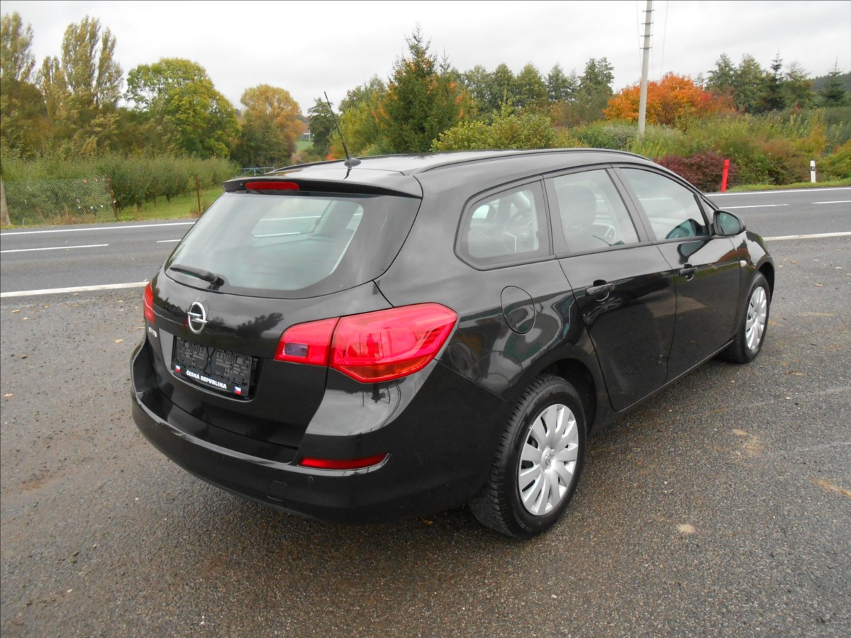 opel-astra-1-6-85-kw-klima-serviska - 3