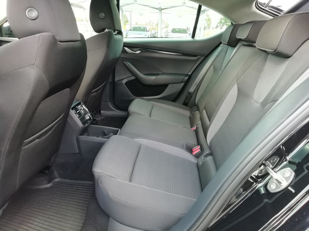 skoda-octavia-selection-1-5-tsi-85-kw - 5