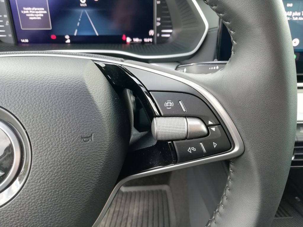 skoda-octavia-selection-1-5-tsi-85-kw - 8