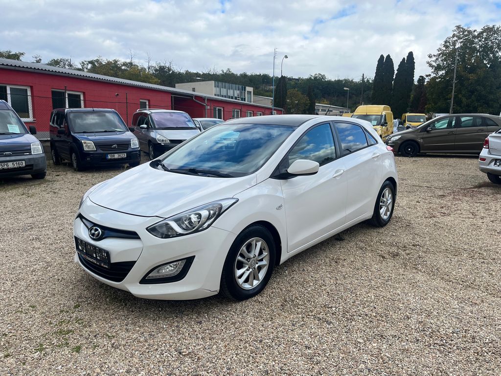 Hyundai i30 1.6CRDi 81kW*PRAVID.SERVIS*