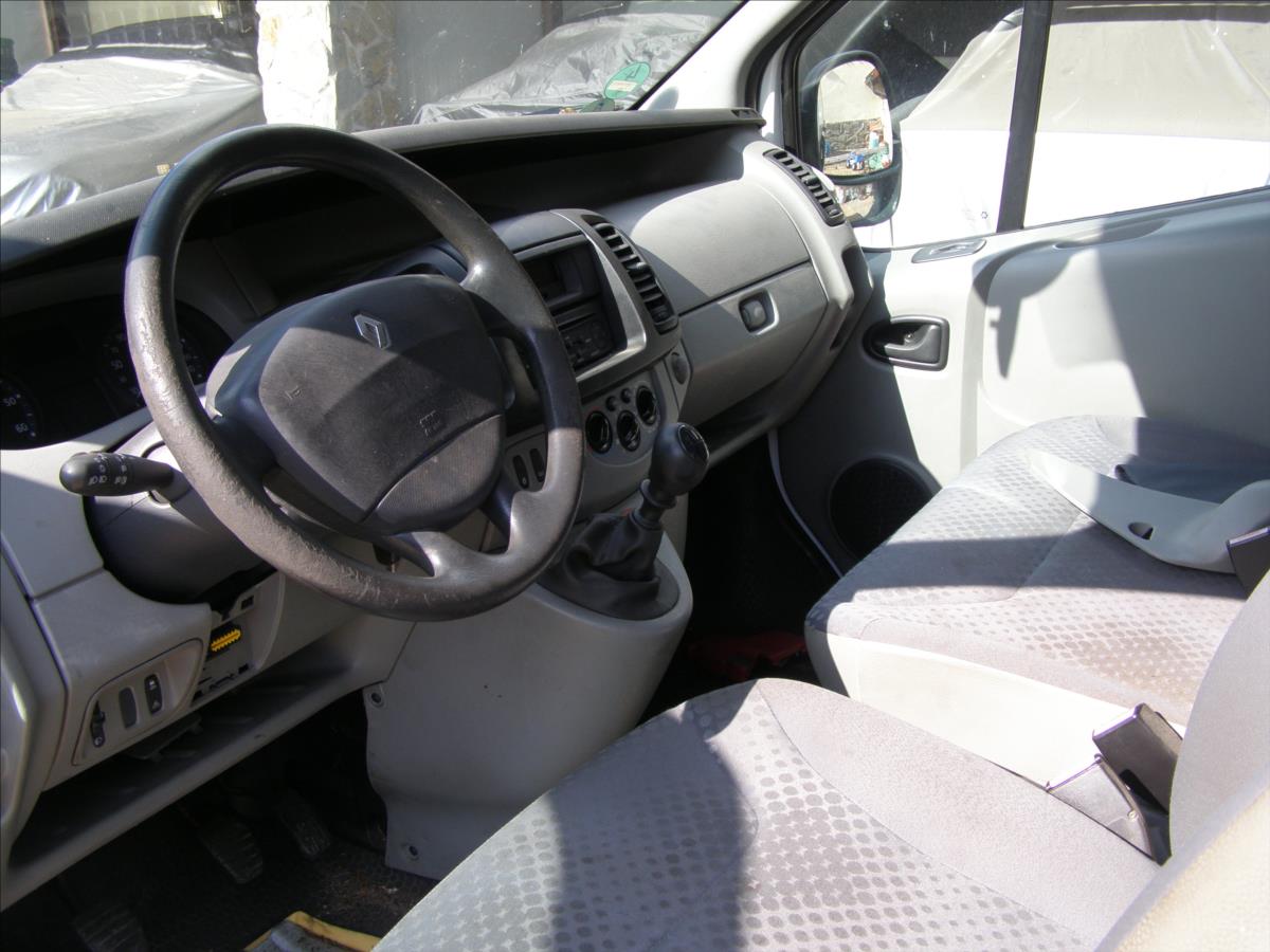 renault-trafic-2-0-nelze-nastartovat - 8
