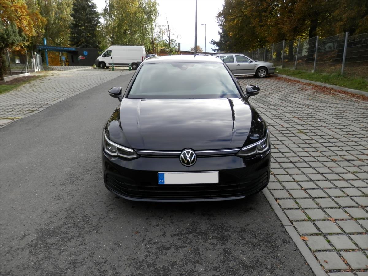 volkswagen-golf-1-5-tsi-110kw-navi-13tis-km-dph - 2