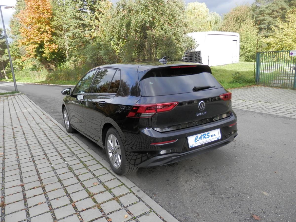 volkswagen-golf-1-5-tsi-110kw-navi-13tis-km-dph - 6