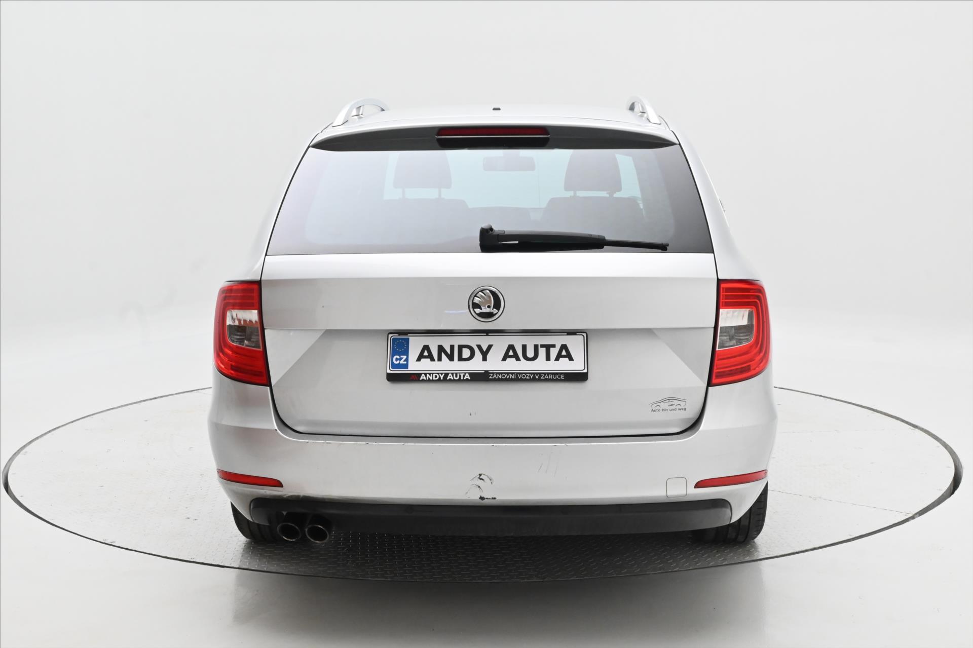 skoda-superb-2-0-tdi-103-kw-ambition-servisni-historie - 5