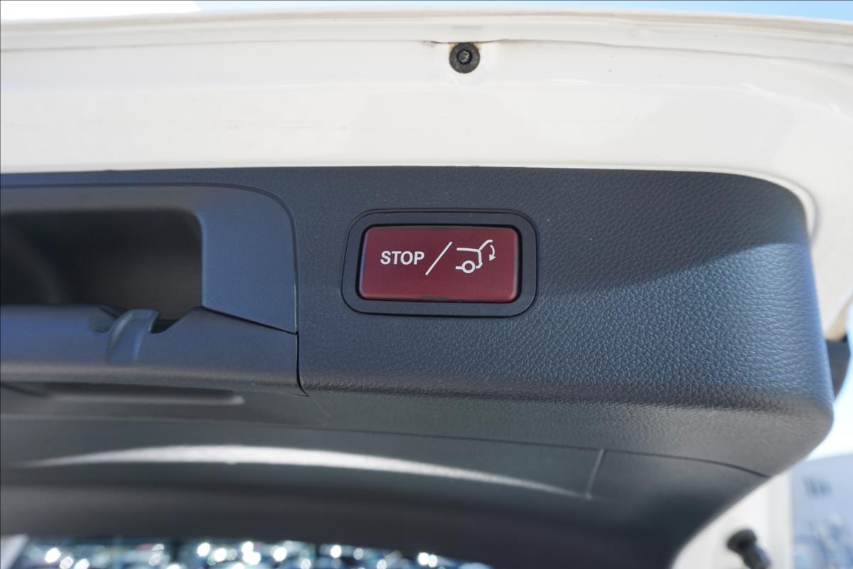 mercedes-benz-glc-2-1-glc-250d-4m-amg-cz-puvod - 8