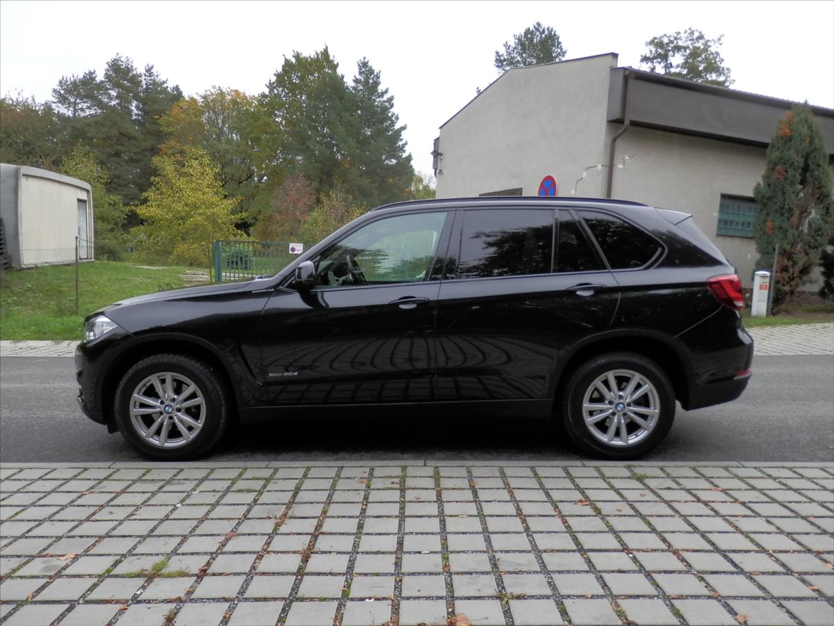 bmw-x5-xdrive30d-headup-softclose-nove-v-cr-dph - 5