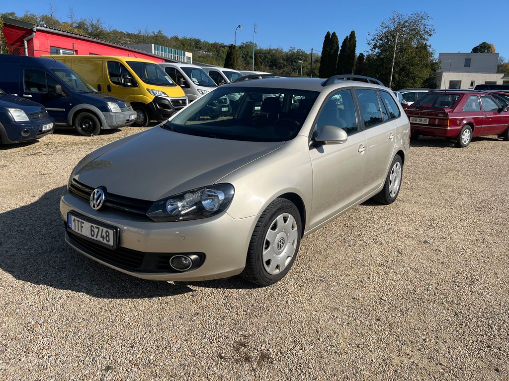 Volkswagen Golf 1.6TDI 77KW*DSG*KLIMA*