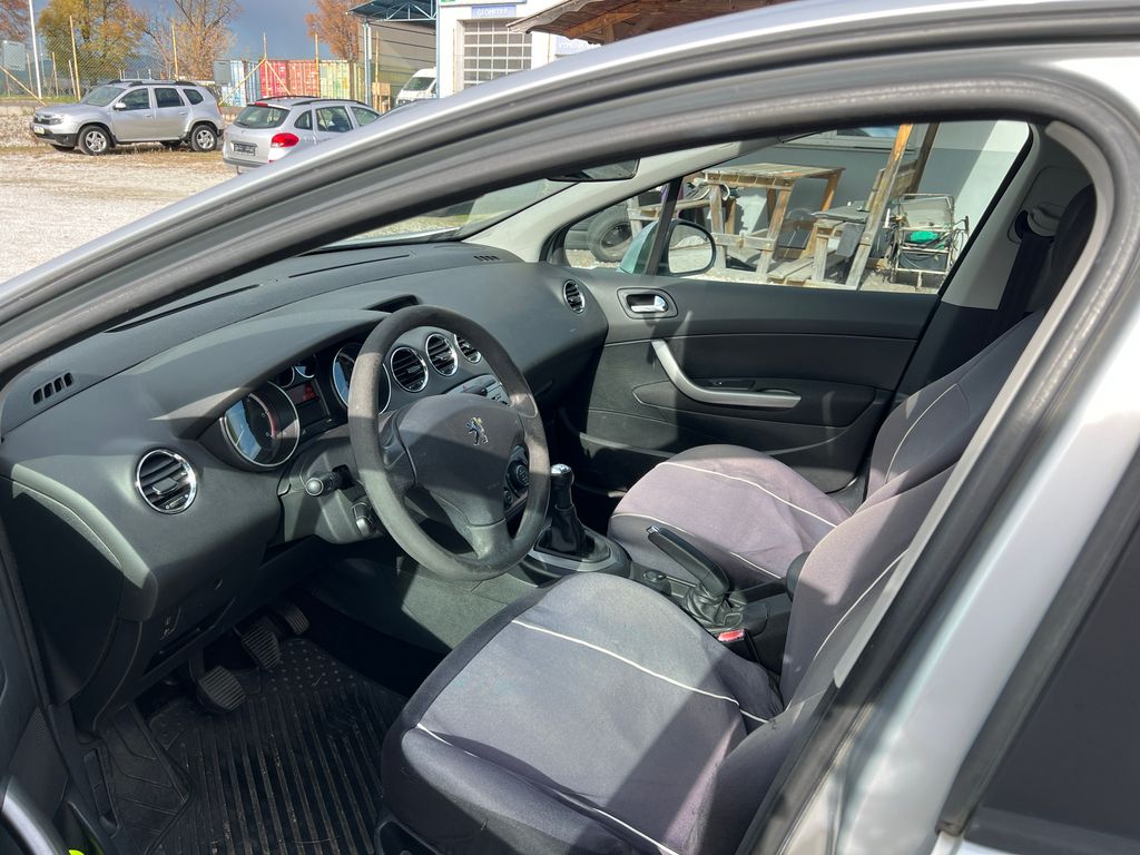 peugeot-308-1-6-hdi - 5