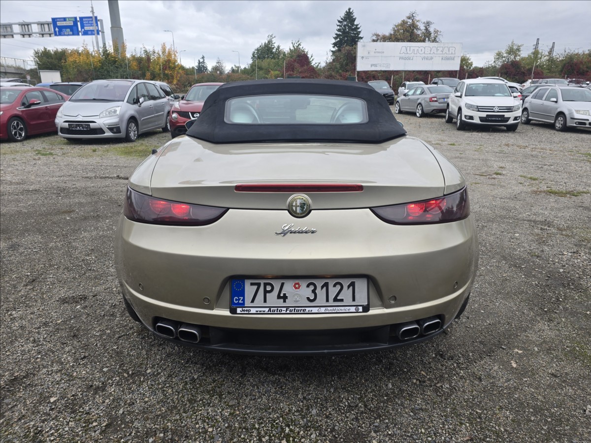 alfa-romeo-spider-2-4-jtdm-20v - 5