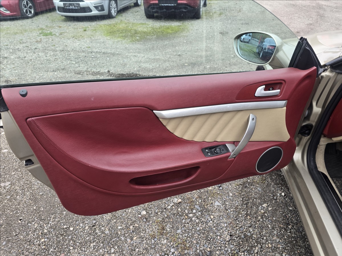 alfa-romeo-spider-2-4-jtdm-20v - 9