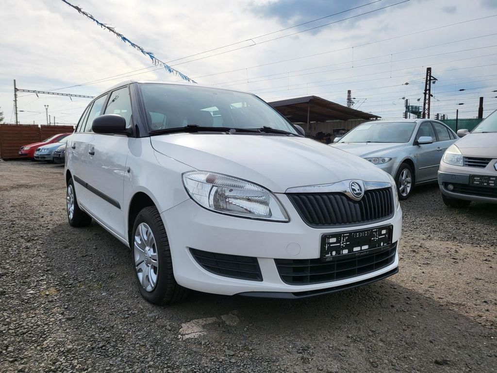 skoda-fabia-1-2i-kombi-1-majitel - 1