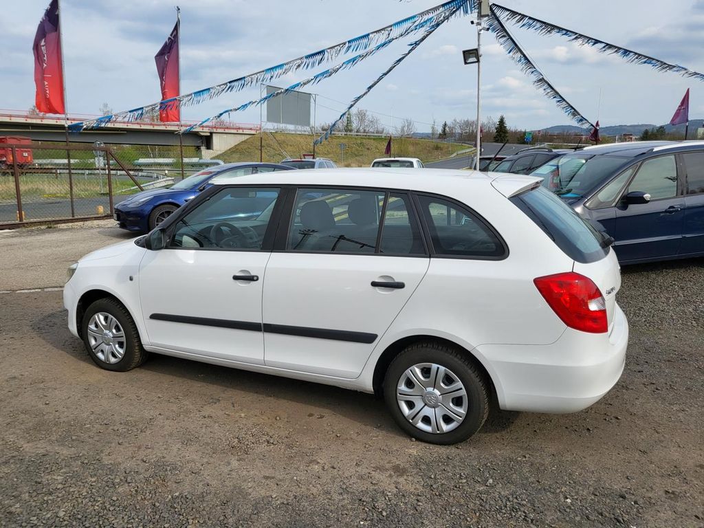 skoda-fabia-1-2i-kombi-1-majitel - 3