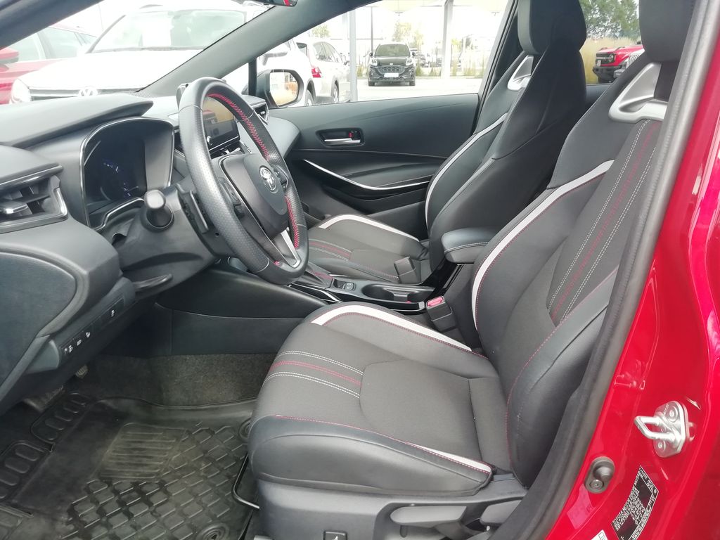 toyota-corolla-gr-sport-ts-2-0-hev-e-cvt - 4