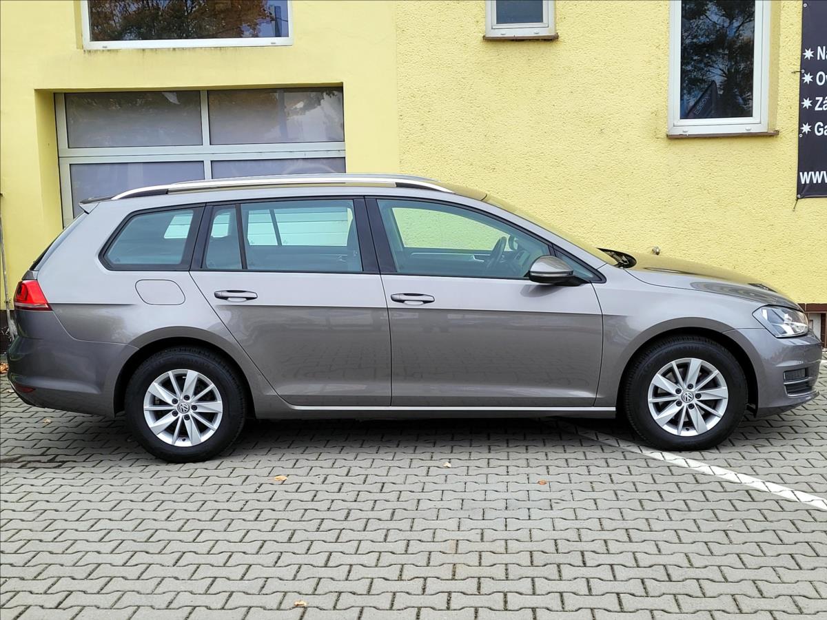 volkswagen-golf-1-6-tdi-cz-digiklima-servis - 4
