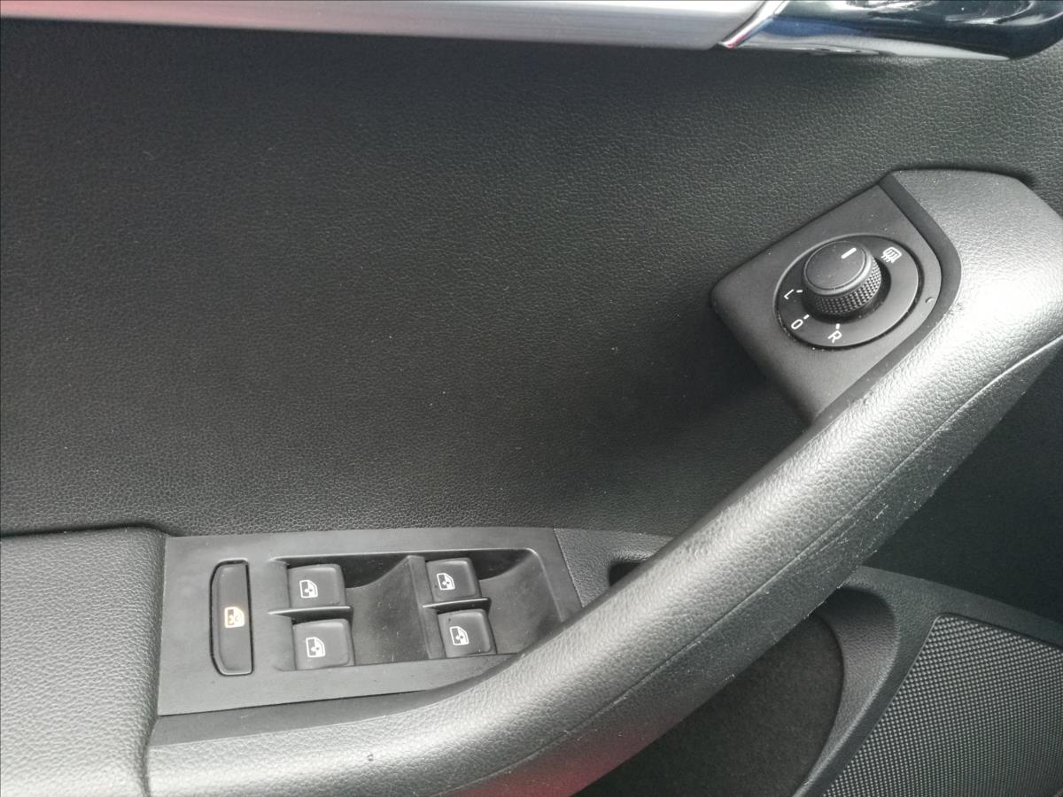 skoda-octavia-1-6-tdi-dsg-1-majitel - 9