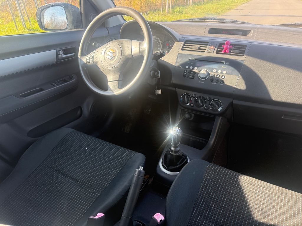 suzuki-swift-1-3-d - 8