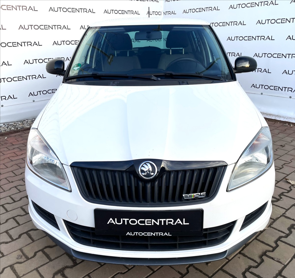 skoda-fabia-1-2-tsi-rs-line-63kw-po-servisu - 1