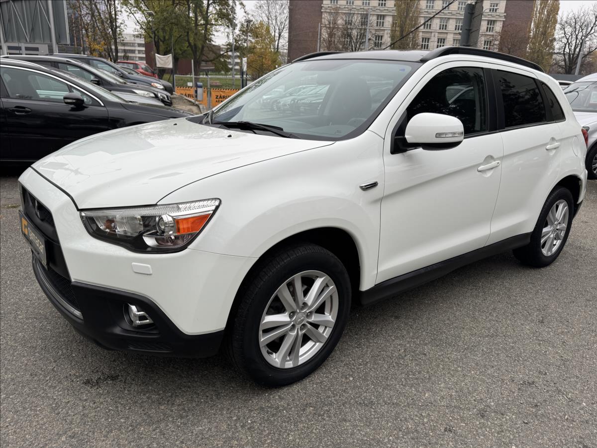 mitsubishi-asx-1-8-pekny-stav-xenon - 2