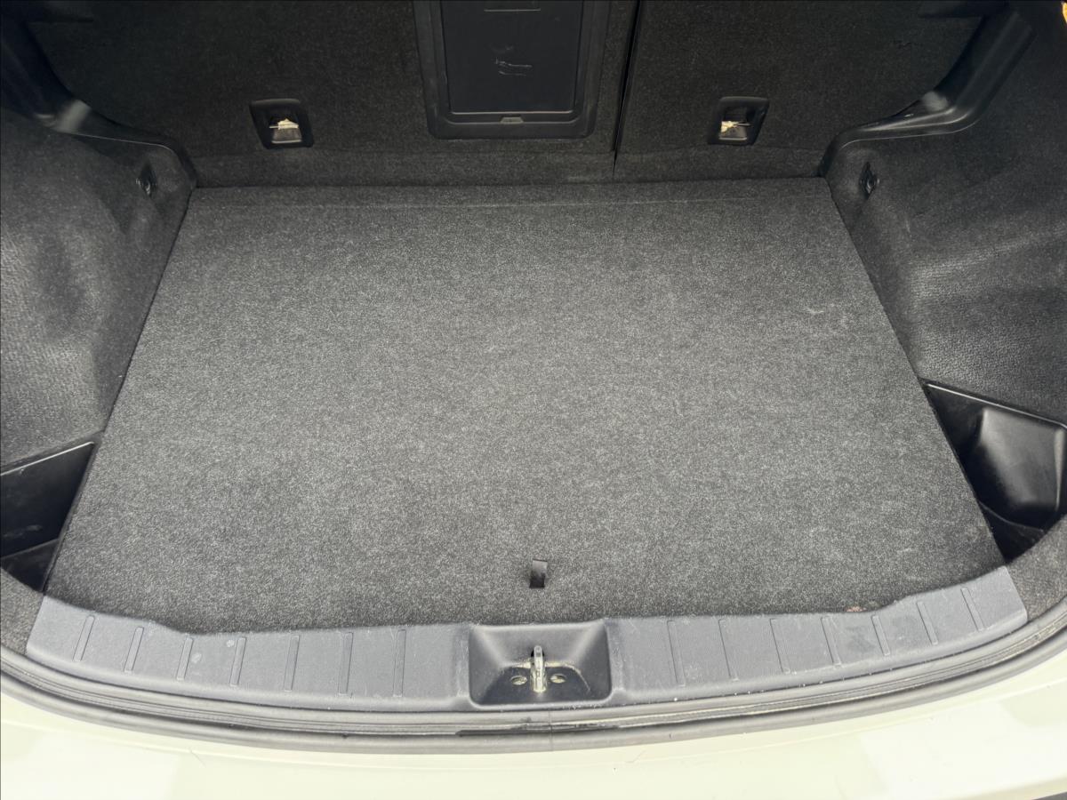 mitsubishi-asx-1-8-pekny-stav-xenon - 9