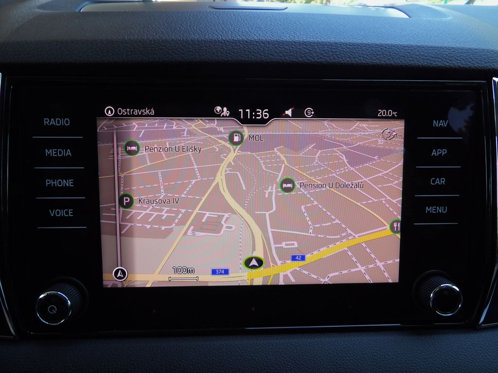 skoda-karoq-1-5tsi-dsg-style-led-navi-dph - 9