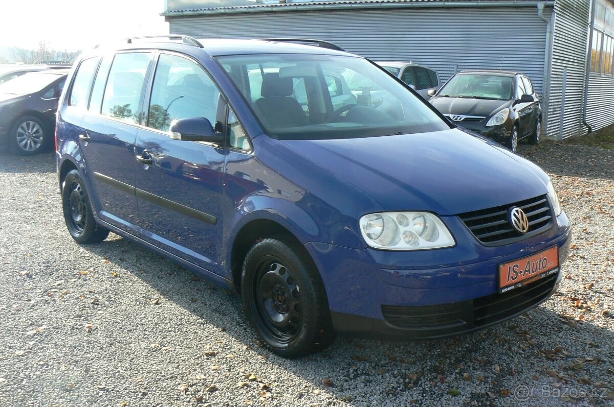 volkswagen-touran-1-6-fsi - 1