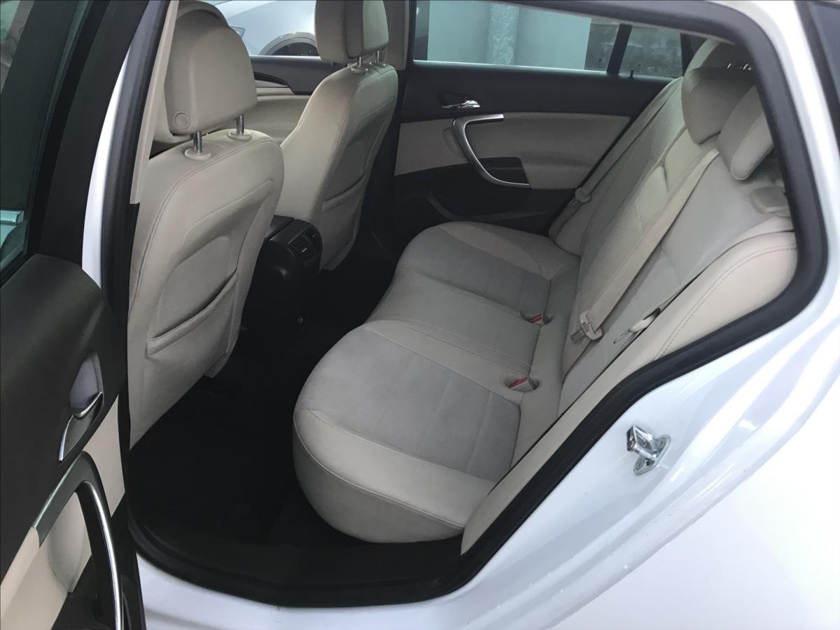 opel-insignia-2-0 - 8