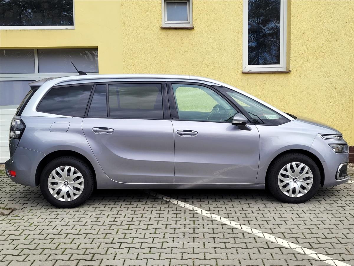 citroen-grand-c4-spacetourer-1-6-thp-eat6-feel-malo-najeto - 5