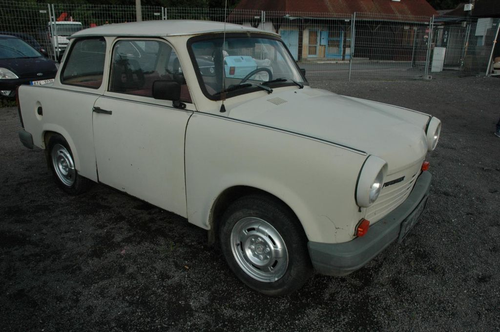 trabant-kombi-1-1-razeni-na-podlaze-veteran - 5