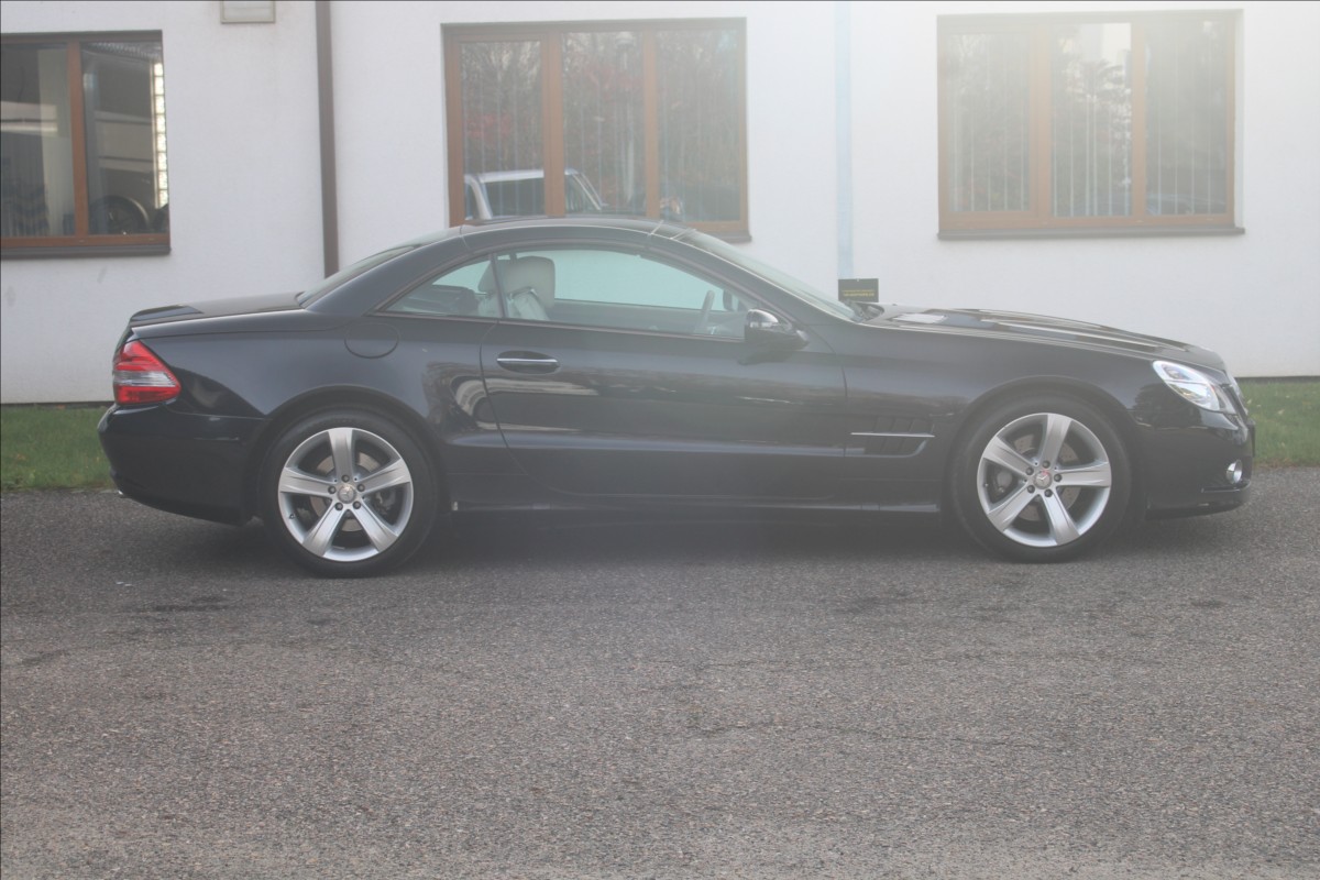 mercedes-benz-sl-3-0 - 1