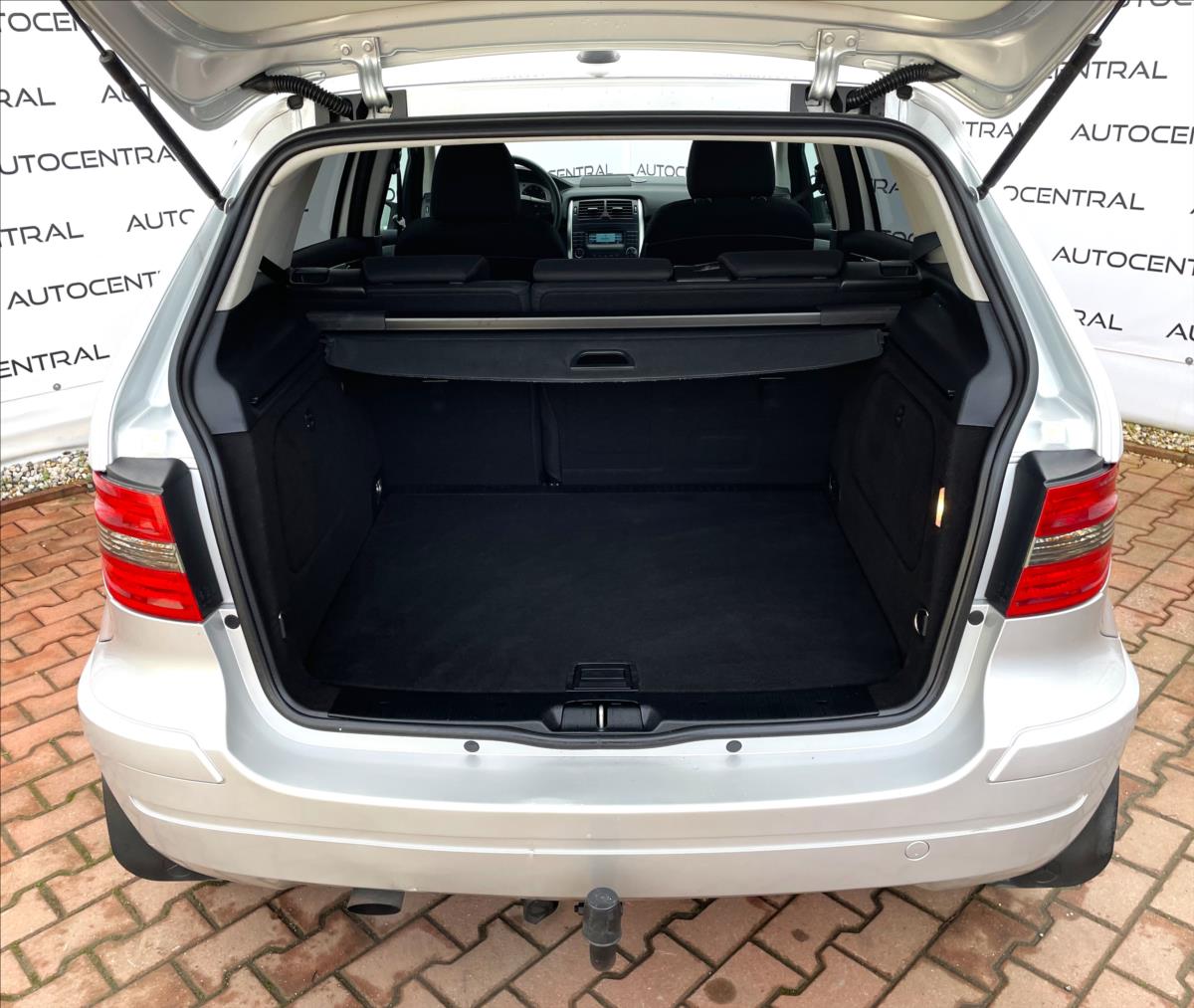 mercedes-benz-tridy-b-1-7-i-85kw-serv-kn-stk-10-27 - 9