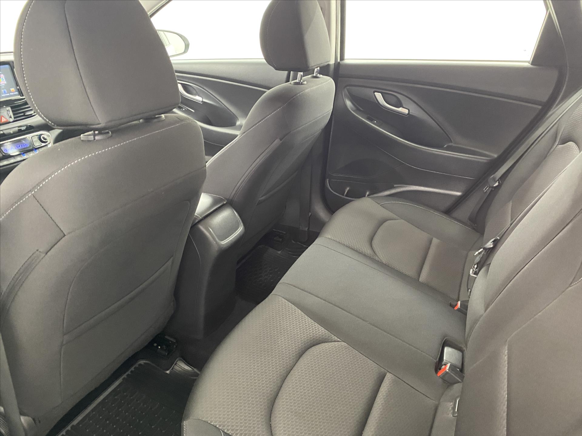 hyundai-i30-1-6-crdi-81kw-style - 5