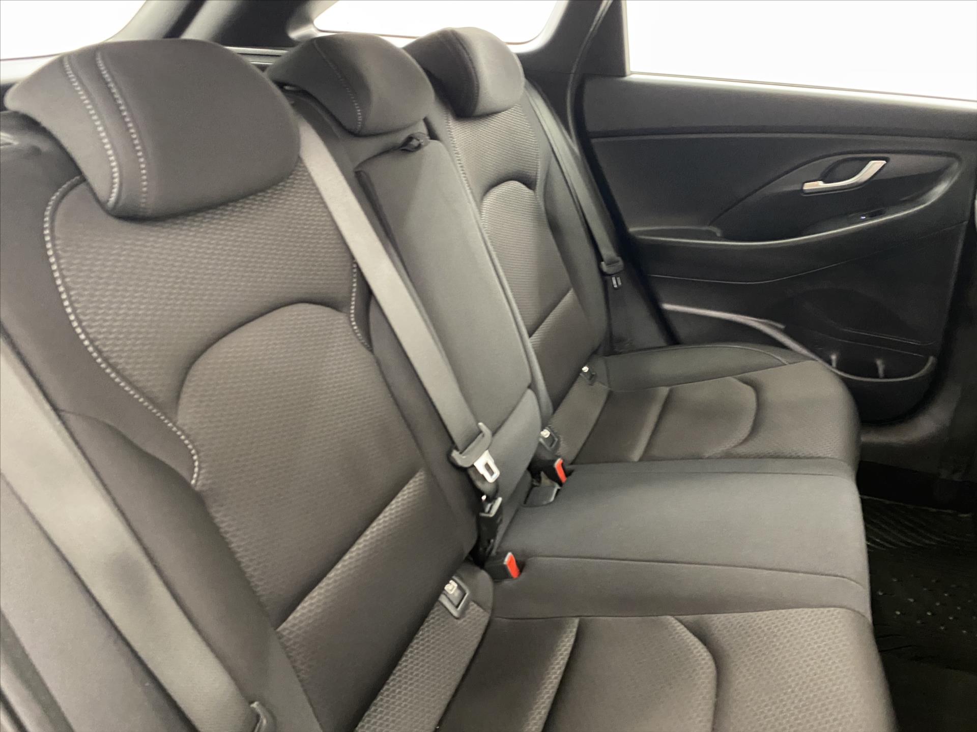 hyundai-i30-1-6-crdi-81kw-style - 6