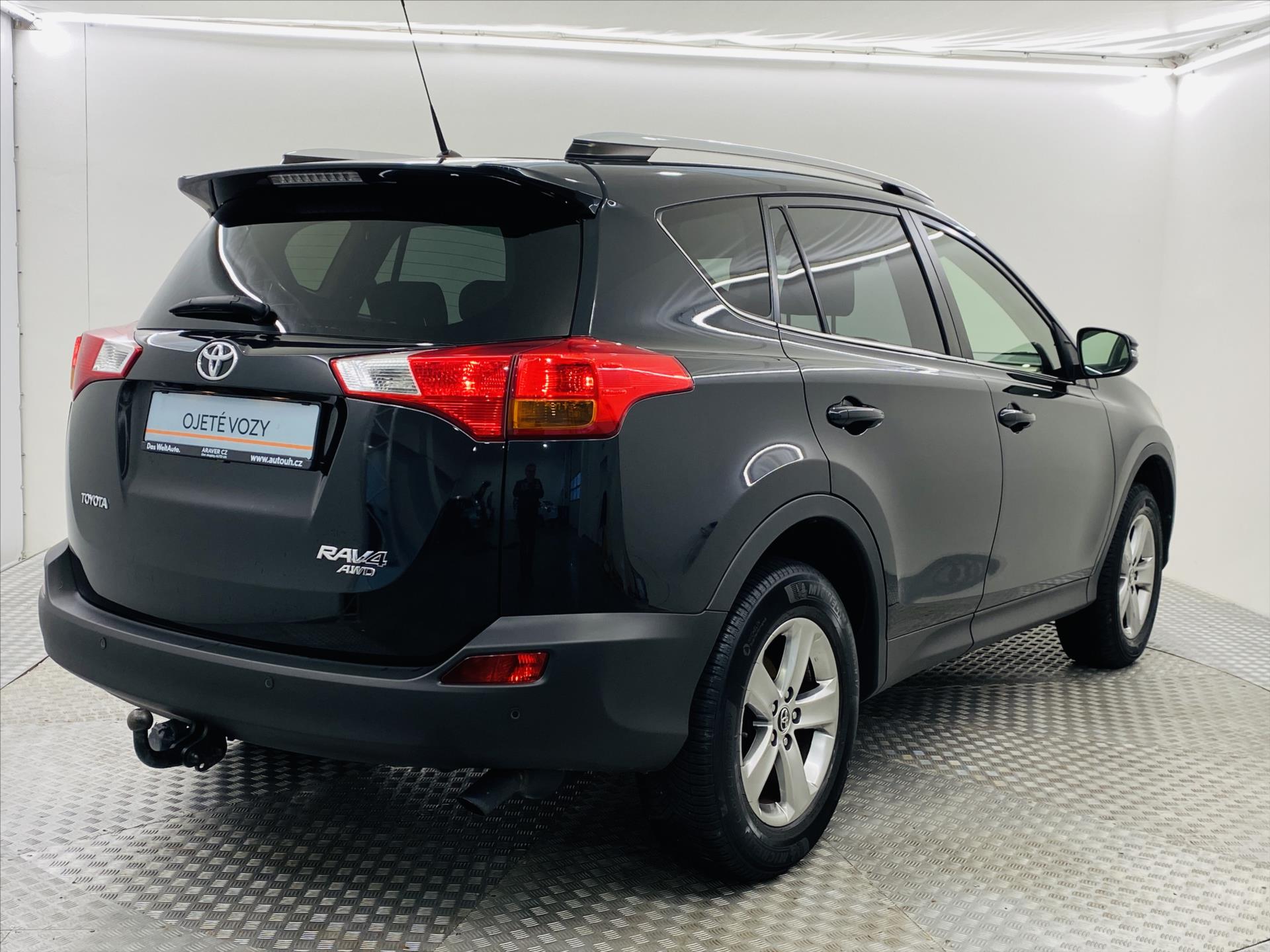 toyota-rav4-2-0-vvt-i-4x4 - 1