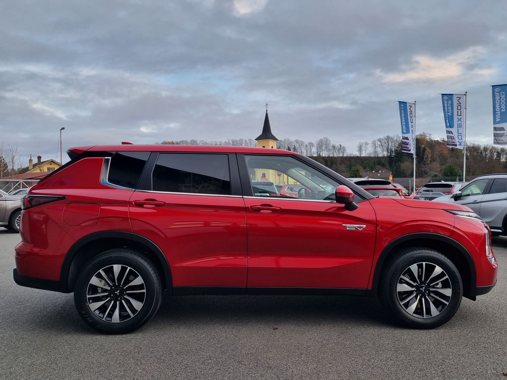 mitsubishi-outlander-2-4-phev-4x4-odpocet-dph - 5