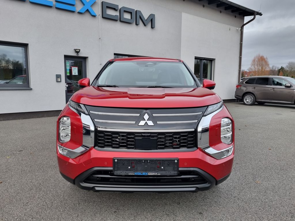 mitsubishi-outlander-2-4-phev-4x4-odpocet-dph - 7