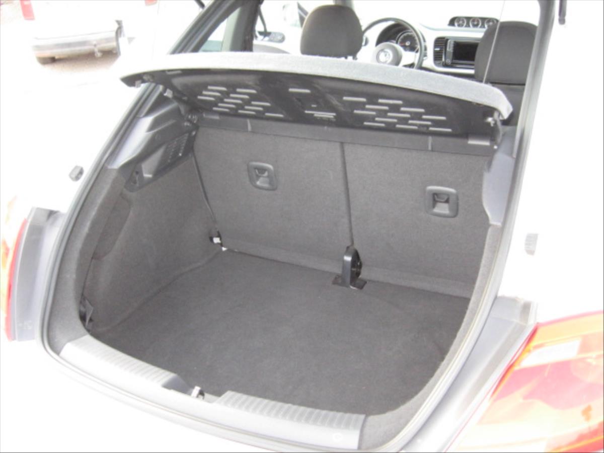 volkswagen-beetle-1-2 - 8