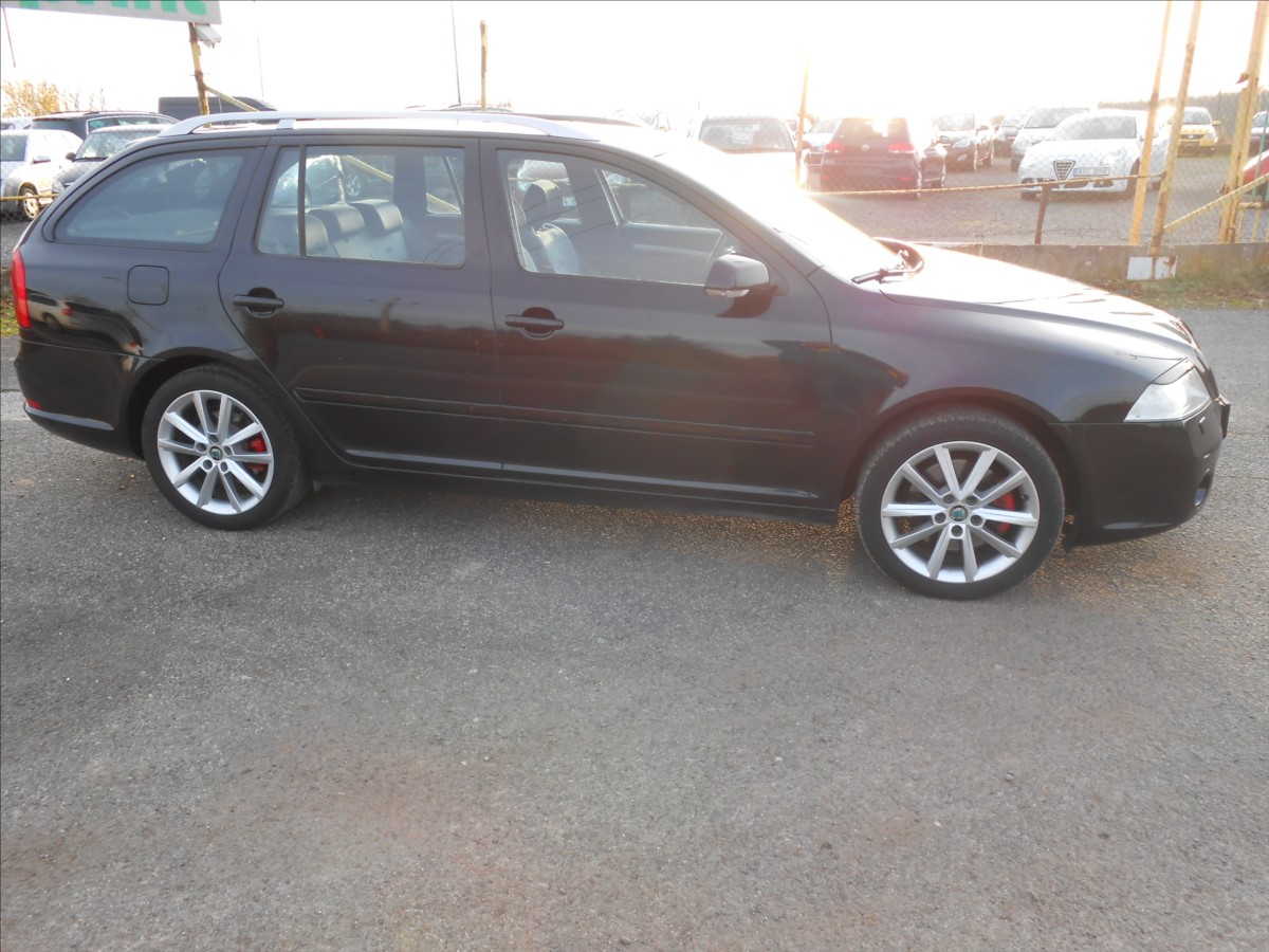 skoda-octavia-2-0-rs-147-kw-serviska - 4