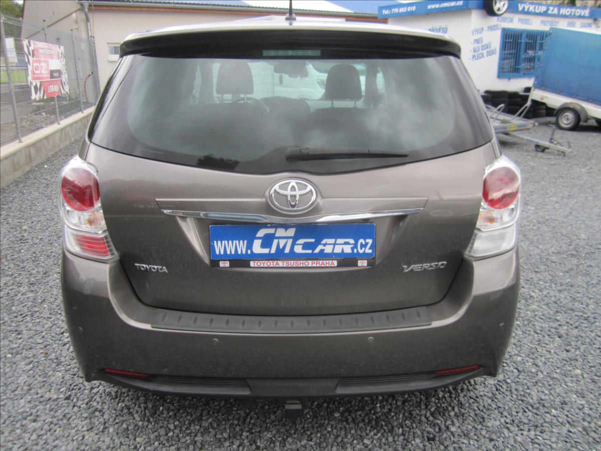 toyota-verso-1-8-valvematic-bi-xenony - 4