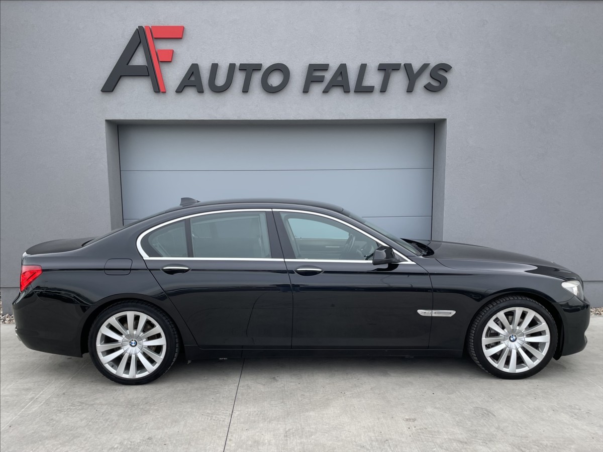 bmw-rada-7-740d-xdrive-cr - 1