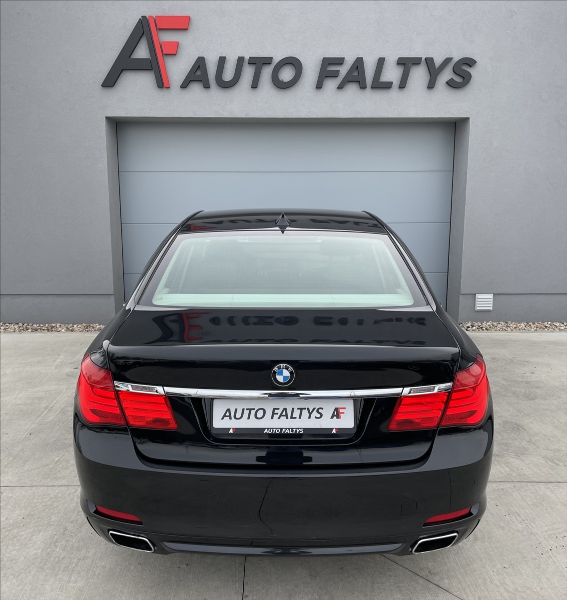 bmw-rada-7-740d-xdrive-cr - 3