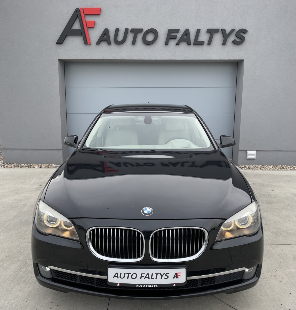 bmw-rada-7-740d-xdrive-cr - 7