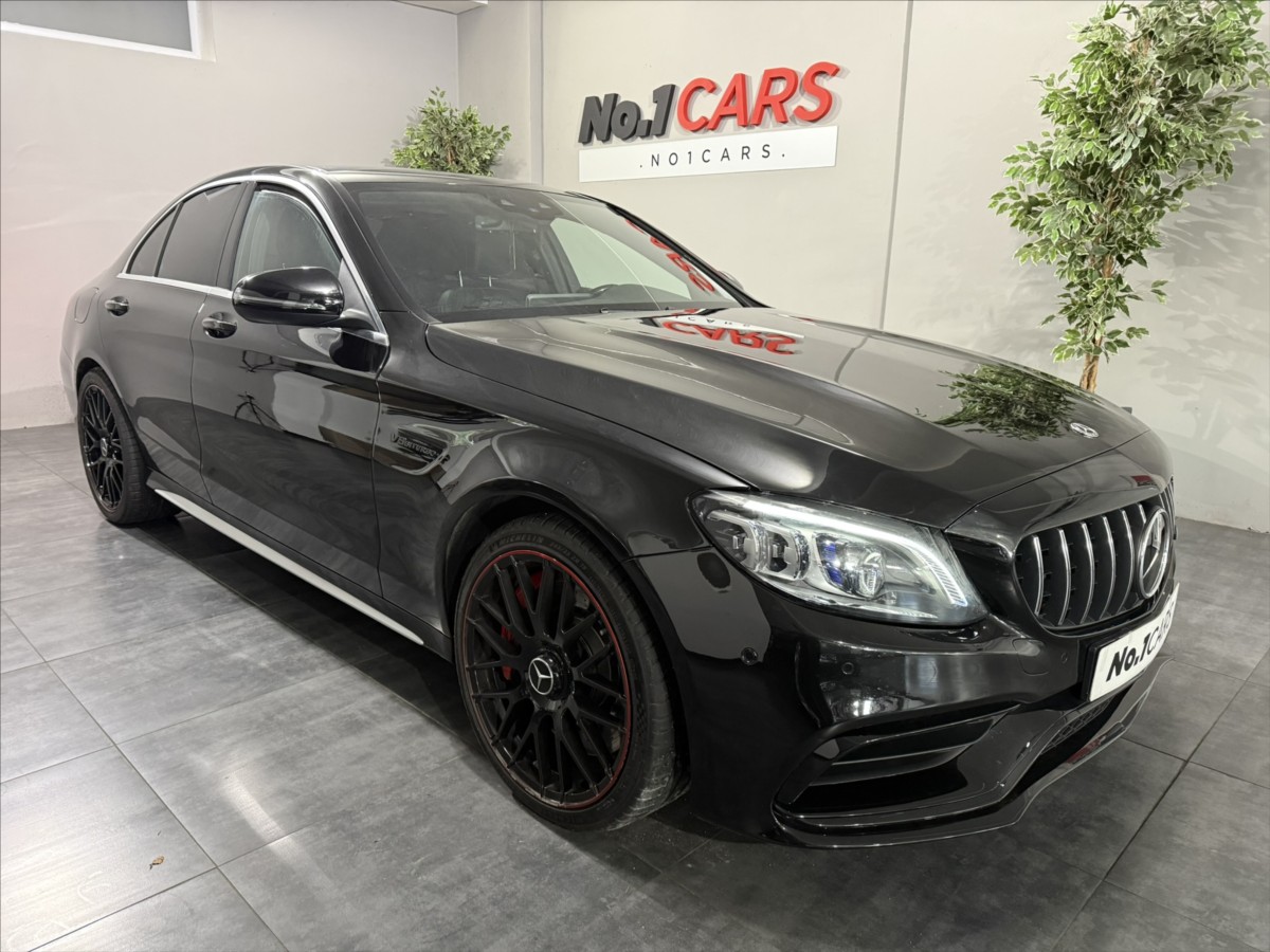 mercedes-benz-tridy-c-4-0-63s-amg-v8-375-kw-burm - 1