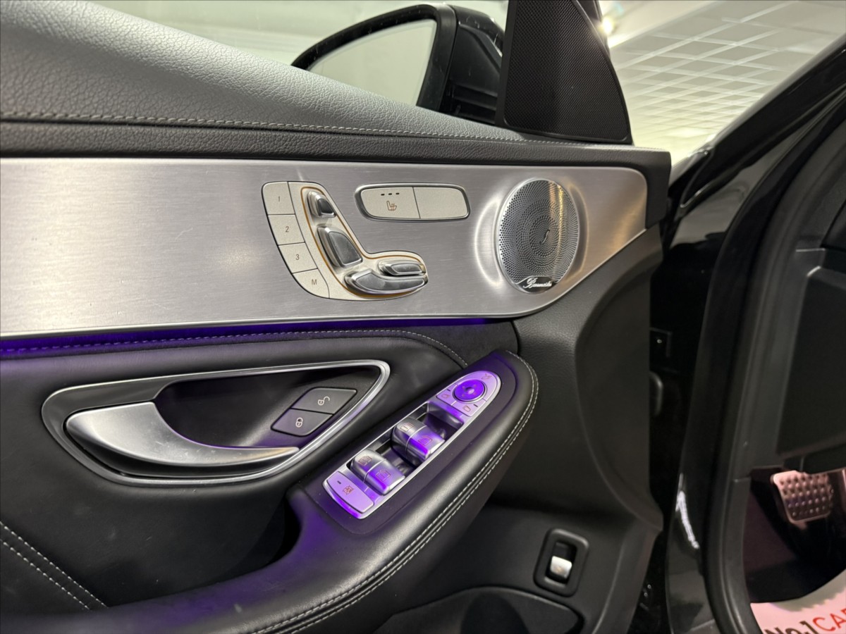 mercedes-benz-tridy-c-4-0-63s-amg-v8-375-kw-burm - 6