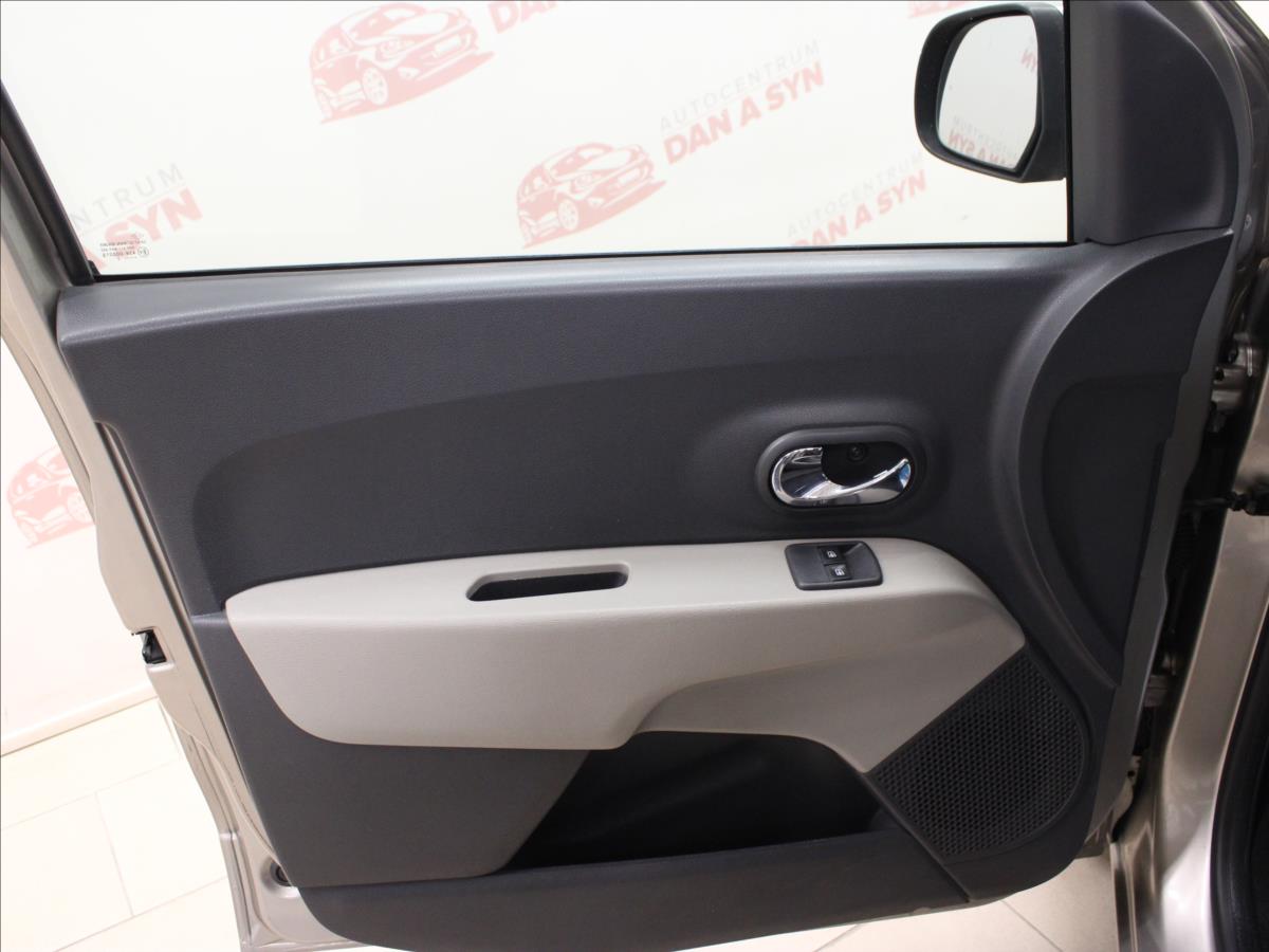 dacia-lodgy-1-5-dci-laureate-1-majitel - 7