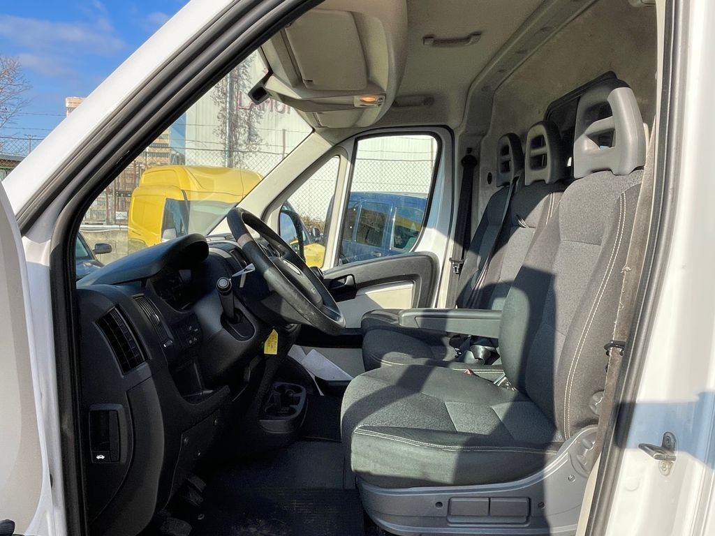 fiat-ducato-2-3mtj-96kw-l3h2-klima-1-maj - 7