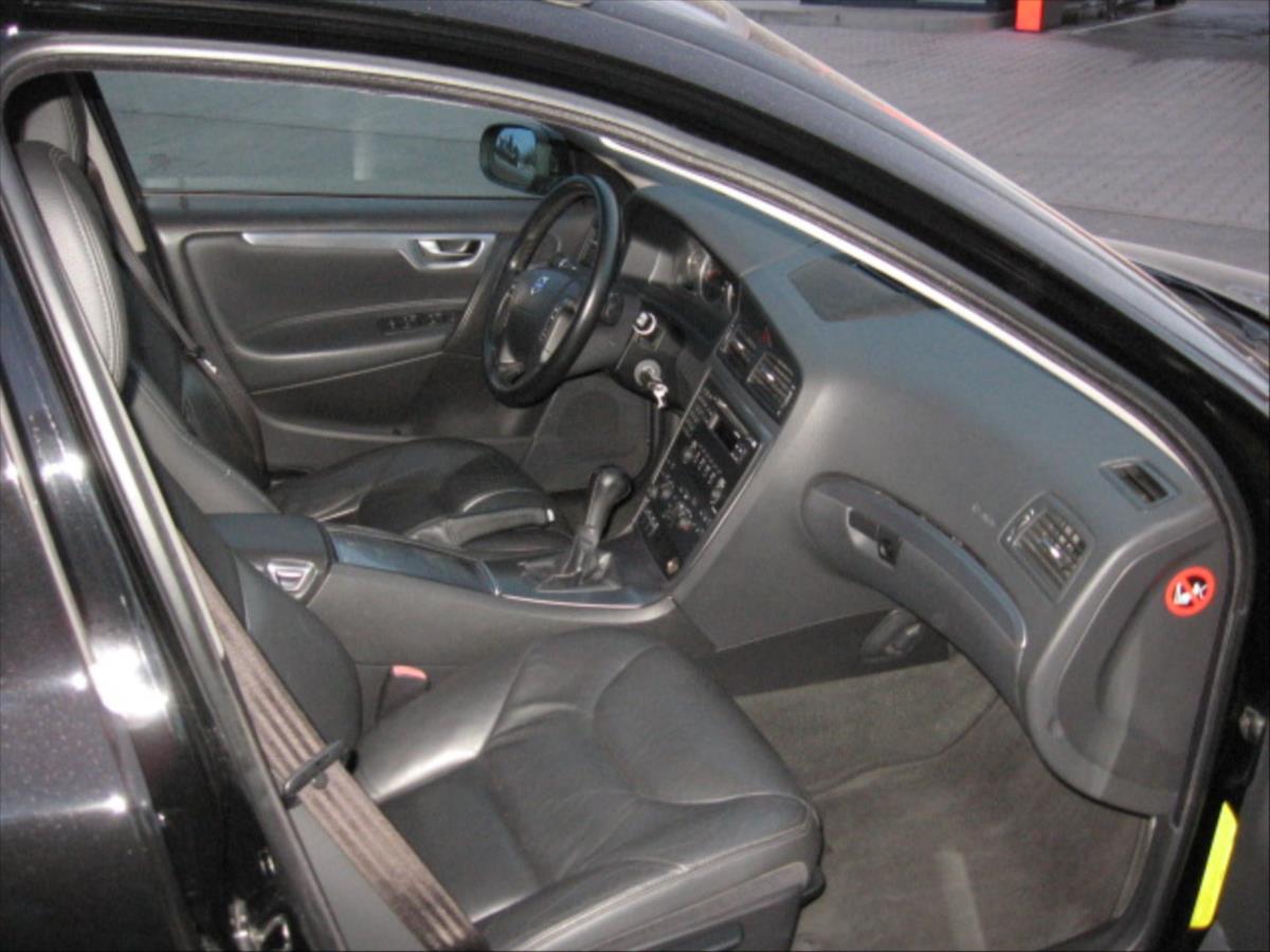 volvo-v70-2-4-edition-confort - 9